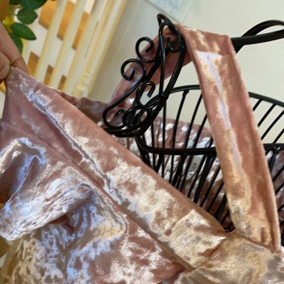 ✨Self Esteem Crushed Dusty Rose Millennial Cold ShoulderTop✨ - Picture 5 of 9